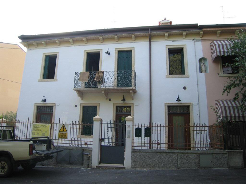 RISTRUTTURAZIONE EDIFICIO EDILIZIA STORICA